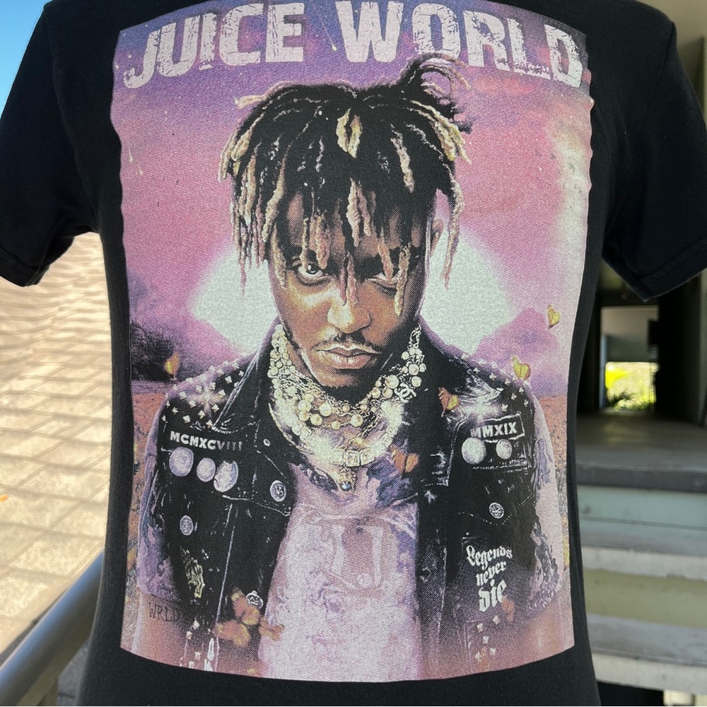 Black Juice World Graphic T Shirt Size S Purple Photo Image Rapper Hip Hop Music - Picture 4 of 7